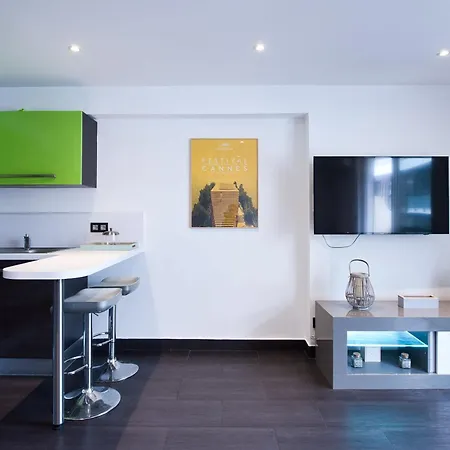 Apartment Le Venitia Raffine Avec Balcon Mignon, Pour Votre Sejour A Deux *